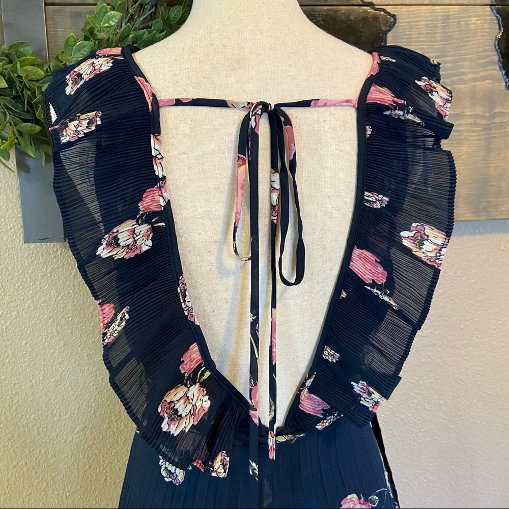 NWOT Lulus Loved By You Navy Blue Floral Print Pleated Chiffon Maxi Dress_6